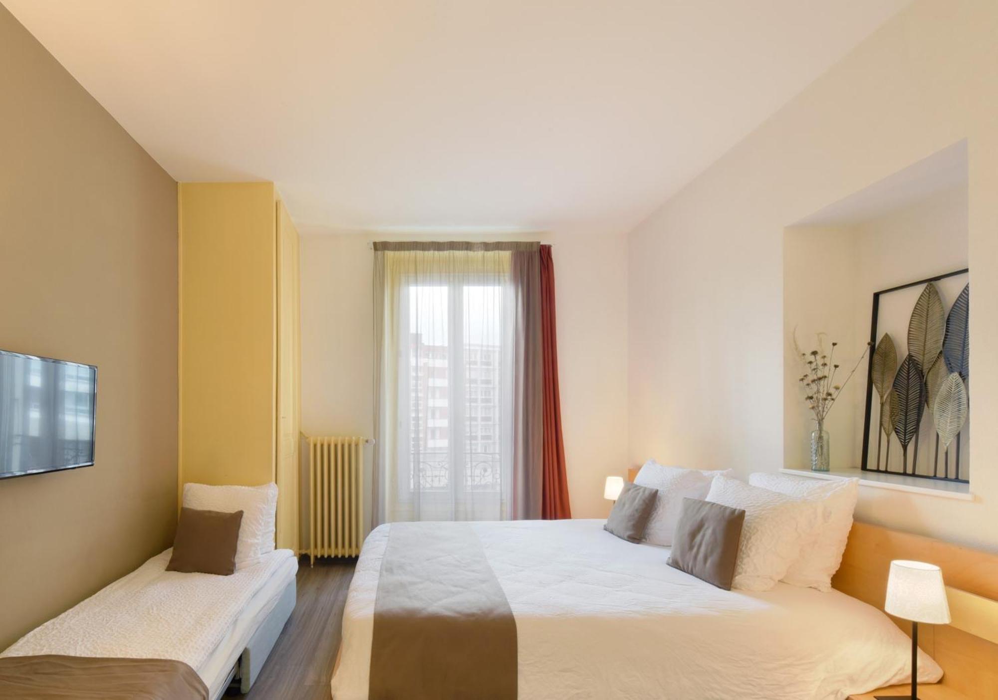 Hotel Du Marche Лозанна Номер фото